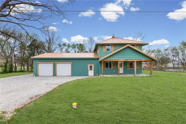 $399,000 | 315 East Park Road, Garnett, KS 66032