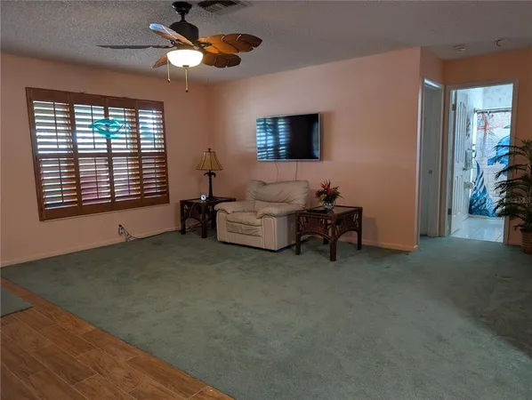$375,000 | 9204 36th Way North, Unit 6, Pinellas Park, FL 33782