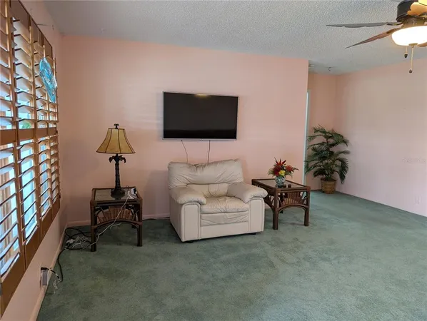$375,000 | 9204 36th Way North, Unit 6, Pinellas Park, FL 33782