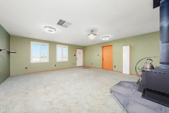 $959,000 | 4636 Avenue H E Lancaster Ca East, Lancaster, CA 93535