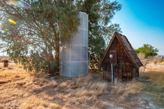 $959,000 | 4636 Avenue H E Lancaster Ca East, Lancaster, CA 93535