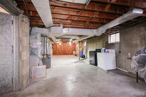 $475,000 | 6963 Chippewa Street, St. Louis, MO 63109