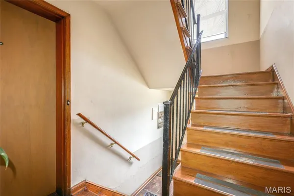 $475,000 | 6963 Chippewa Street, St. Louis, MO 63109