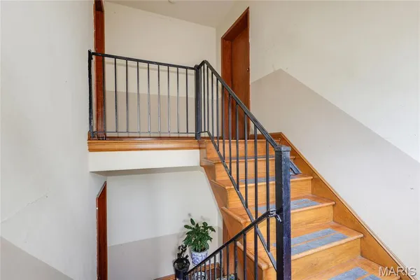 $475,000 | 6963 Chippewa Street, St. Louis, MO 63109