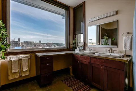 $459,000 | 1803 Wyandotte Street, Unit 301, Kansas City, MO 64108