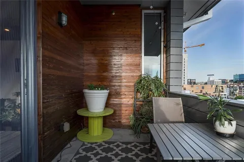 $459,000 | 1803 Wyandotte Street, Unit 301, Kansas City, MO 64108