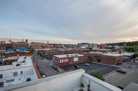 $459,000 | 1803 Wyandotte Street, Unit 301, Kansas City, MO 64108
