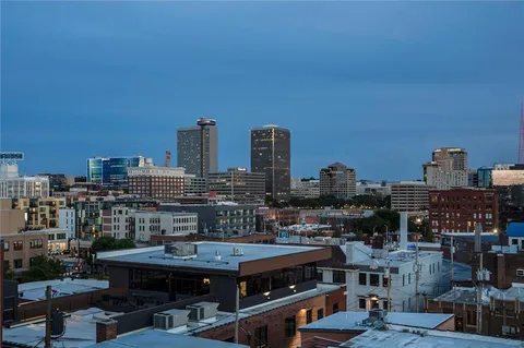 $459,000 | 1803 Wyandotte Street, Unit 301, Kansas City, MO 64108