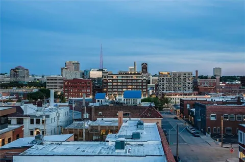 $459,000 | 1803 Wyandotte Street, Unit 301, Kansas City, MO 64108