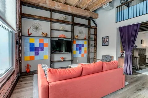 $459,000 | 1803 Wyandotte Street, Unit 301, Kansas City, MO 64108