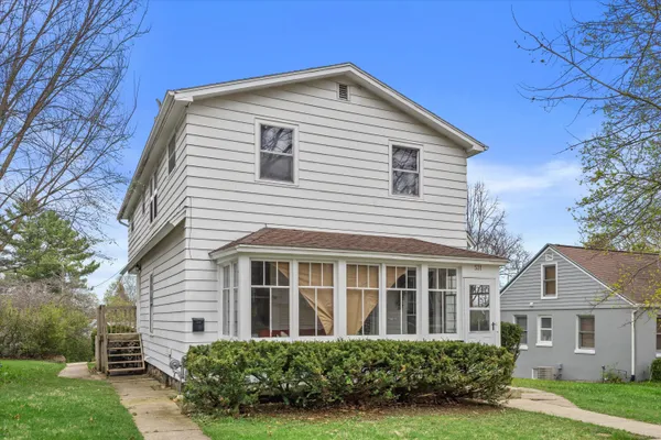 $450,000 | 531 Fremont Avenue, Lake Geneva, WI 53147