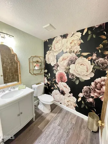 $5,100 | 864 East Sacramento Street, Altadena, CA 91001