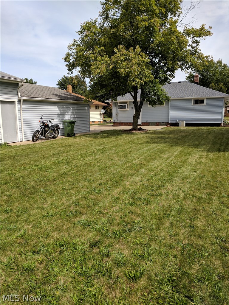 6972 Maplewood Road Parma Heights, OH 44130 - Photo 16 of 18