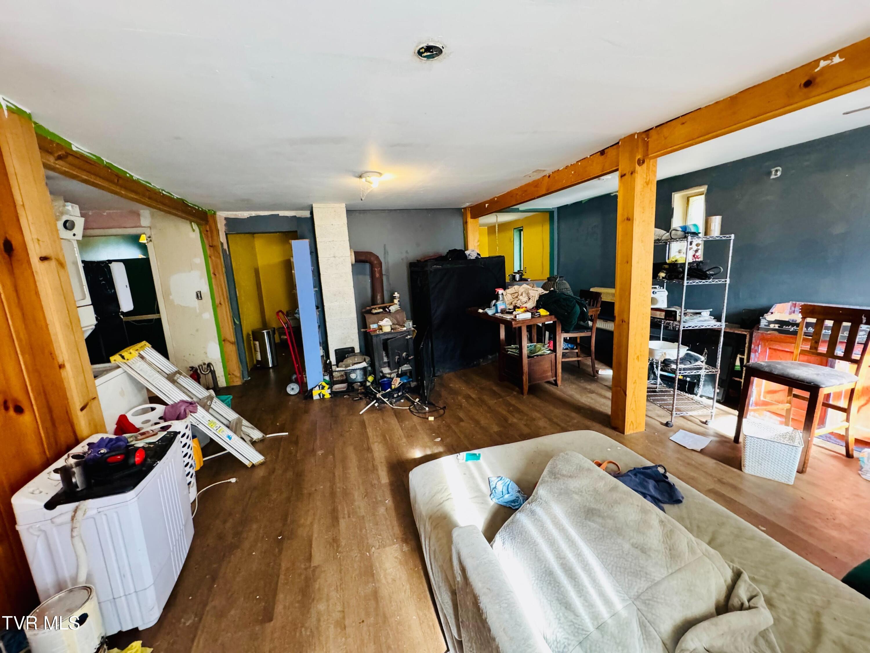 391 Hopper Road Shady Valley, TN 37688 - Photo 3 of 25 IMG_6188