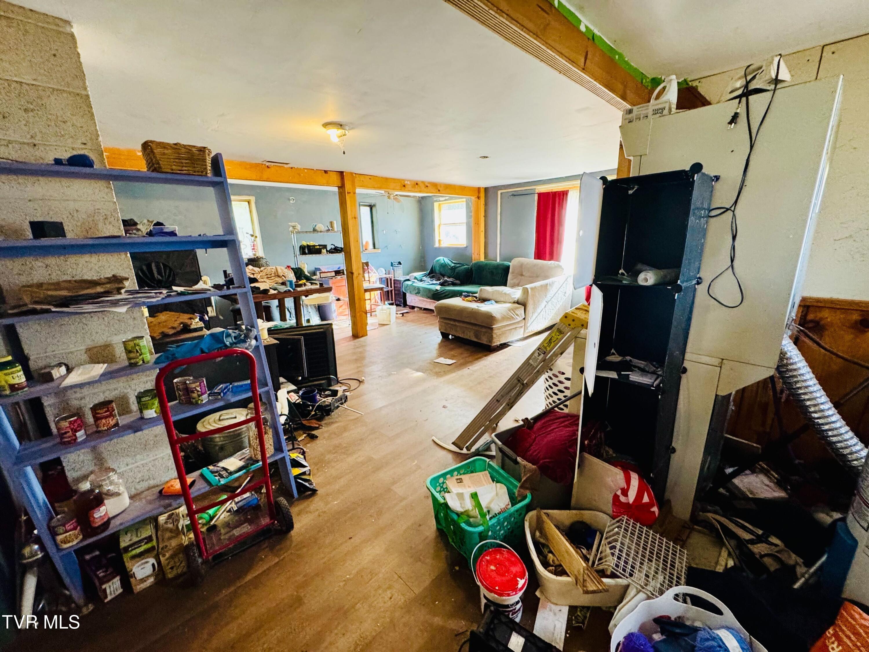 391 Hopper Road Shady Valley, TN 37688 - Photo 5 of 25 IMG_6183