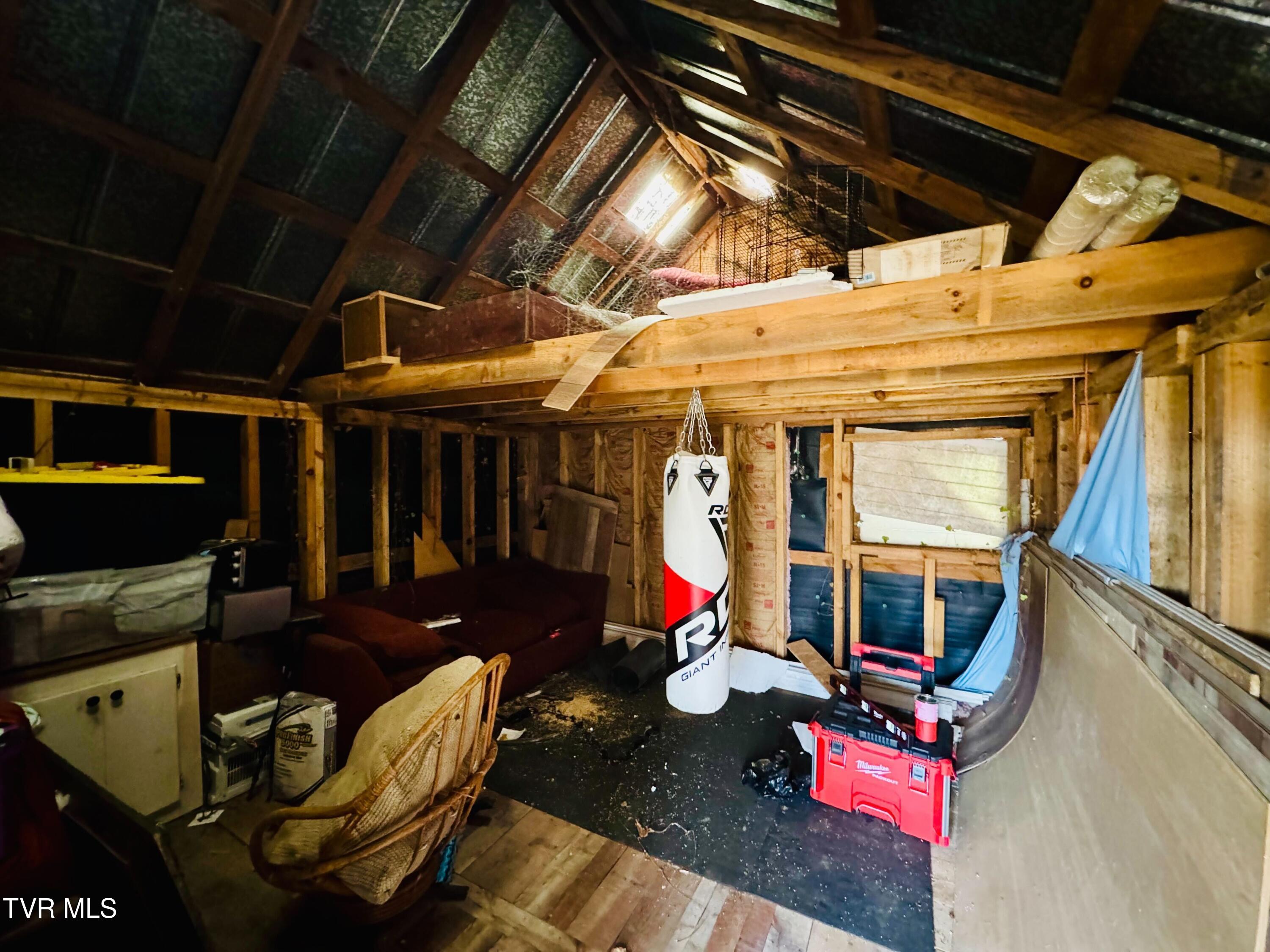 391 Hopper Road Shady Valley, TN 37688 - Photo 6 of 25 IMG_6202