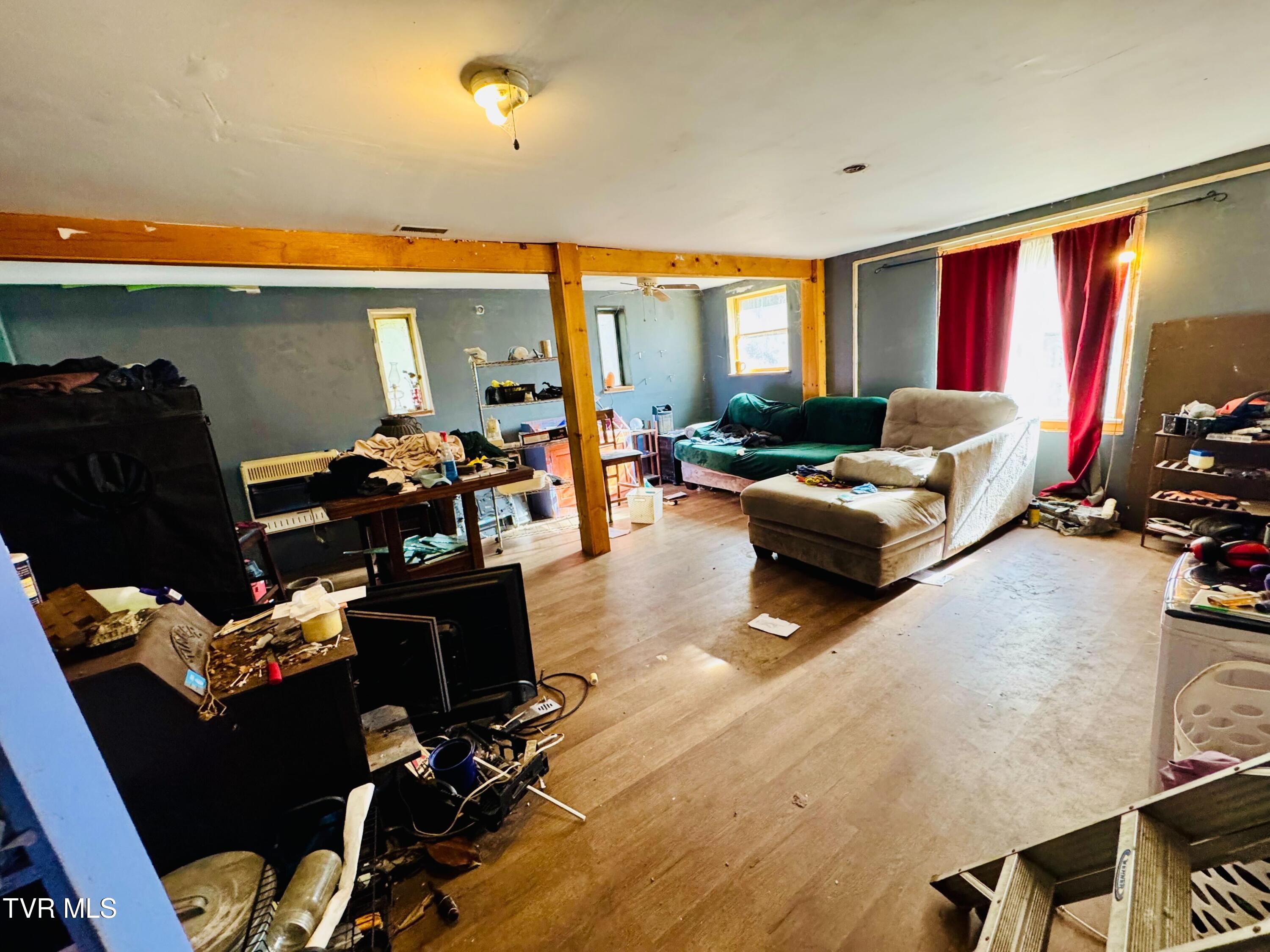 391 Hopper Road Shady Valley, TN 37688 - Photo 8 of 25 IMG_6187