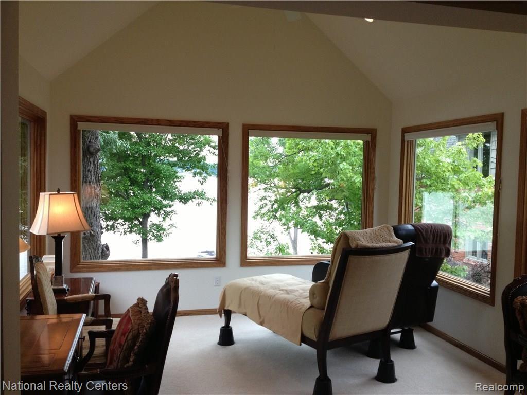9225 Ridge Road Goodrich, MI 48438 - Photo 30 of 43 Viewing room in expansive MB