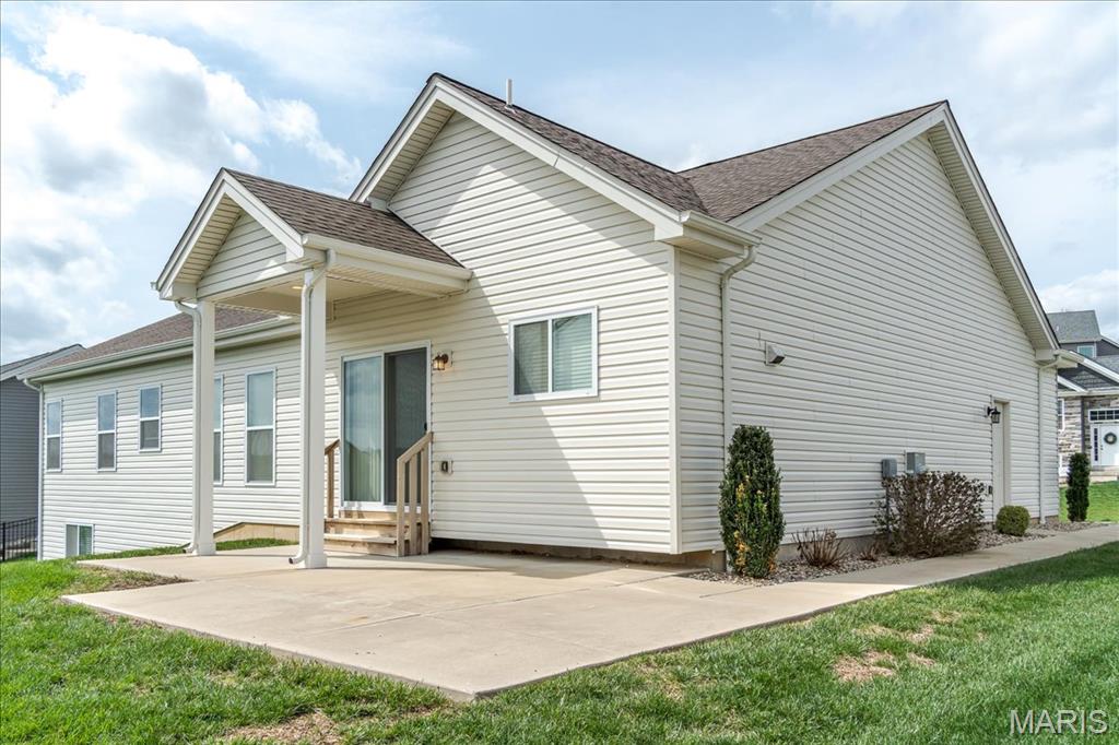 2906 Shirley Close Road Washington, MO 63090 - Photo 5 of 49