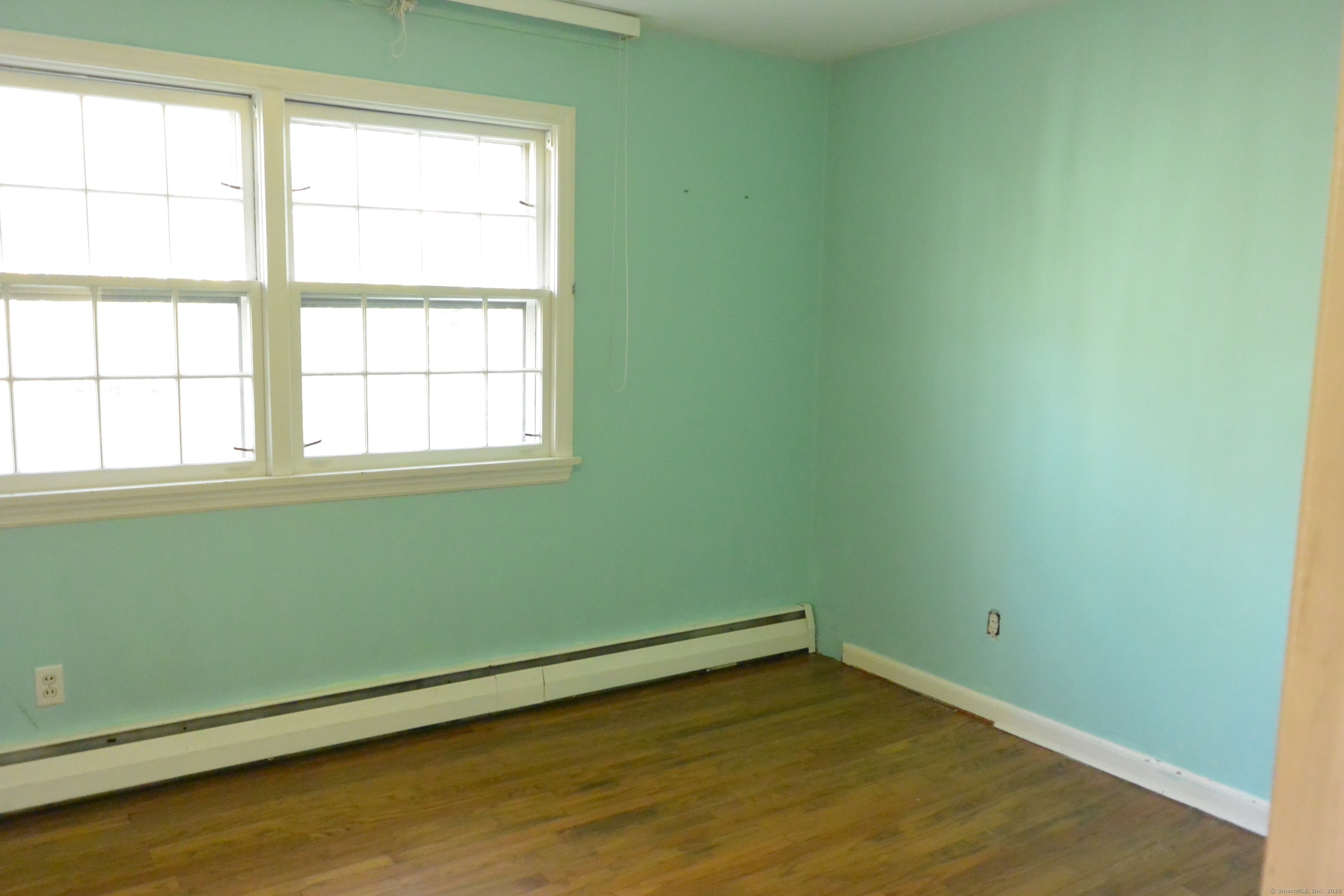 439 Cheese Spring Road New Canaan, CT 06840 - Photo 18 of 36 a view of empty room with window