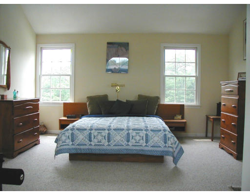 97 Juniper Road Holliston, MA 01746 - Photo 9 of 10 Gallery Image 9