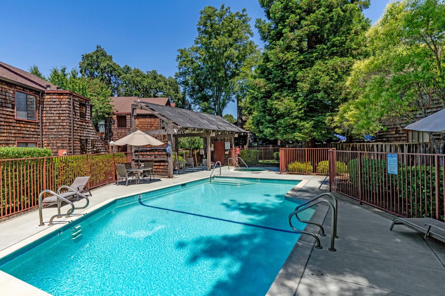 1555 Hecker Pass Road, Unit D202 Gilroy, CA 95020 - Photo 18 of 21 Gallery Image 18