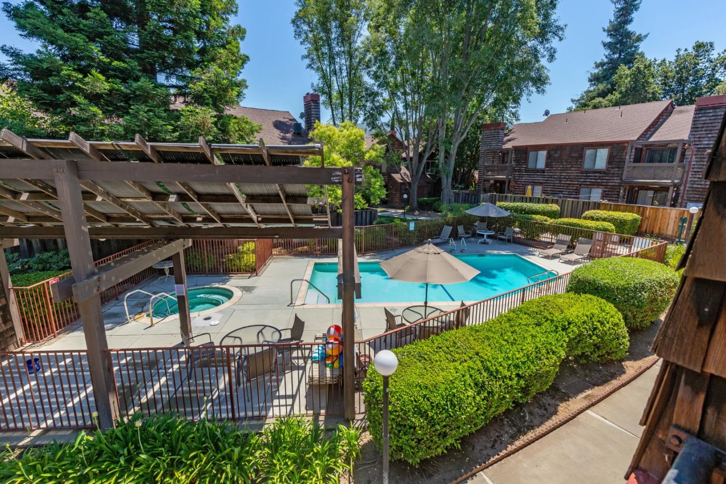 1555 Hecker Pass Road, Unit D202 Gilroy, CA 95020 - Photo 20 of 21 Gallery Image 20