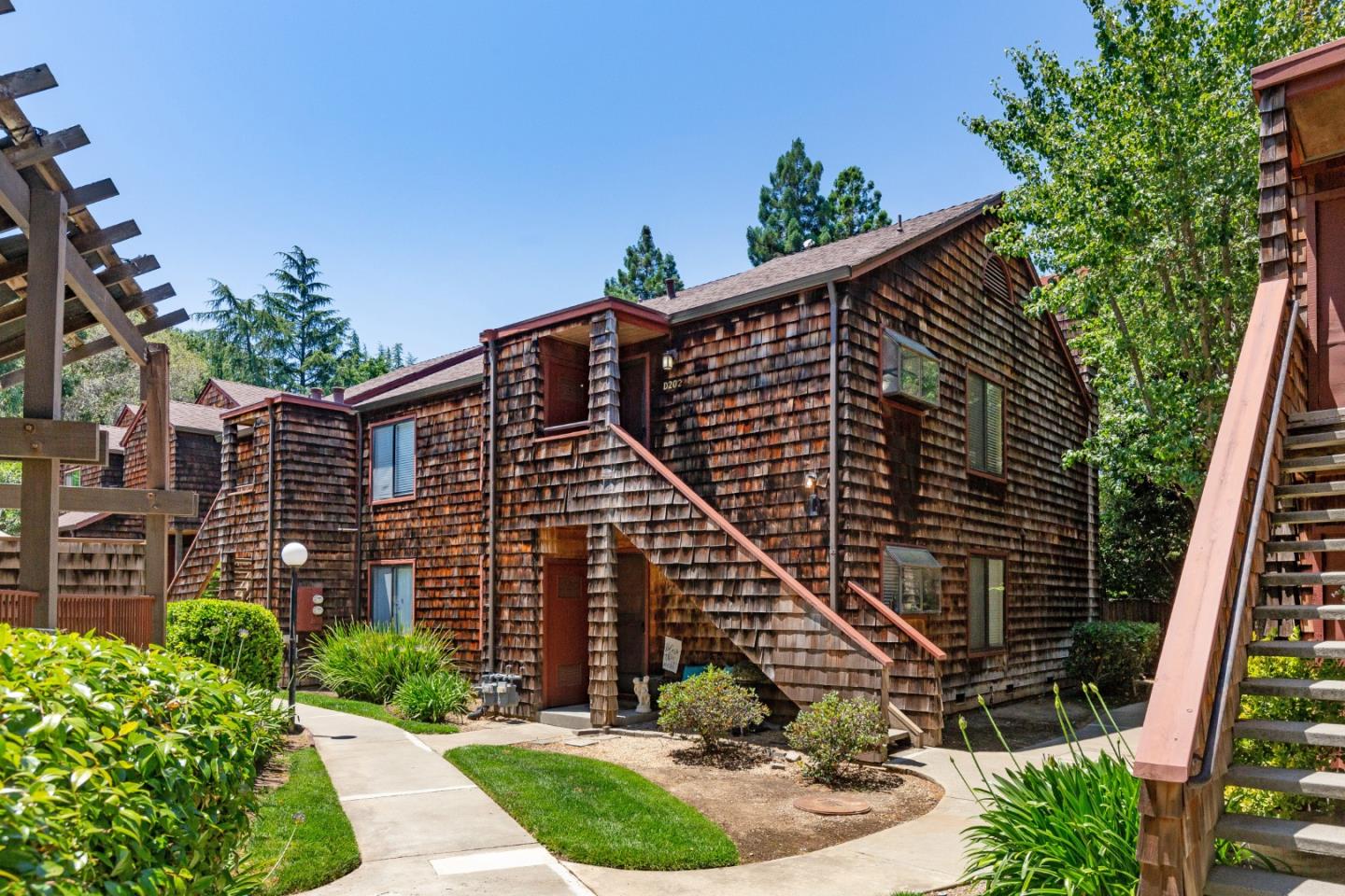 1555 Hecker Pass Road, Unit D202 Gilroy, CA 95020 - Photo 21 of 21 Gallery Image 21