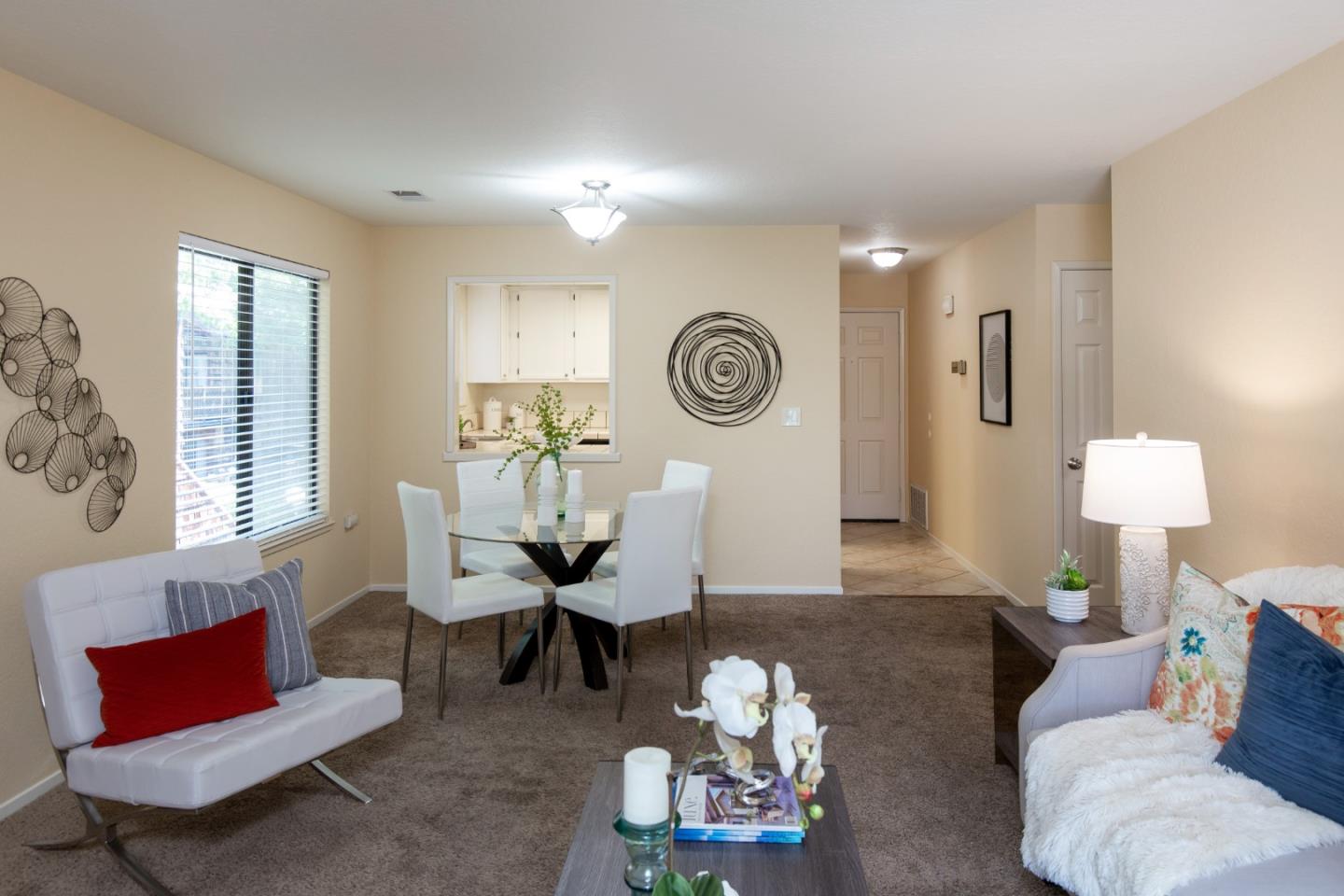 1555 Hecker Pass Road, Unit D202 Gilroy, CA 95020 - Photo 4 of 21 Gallery Image 4