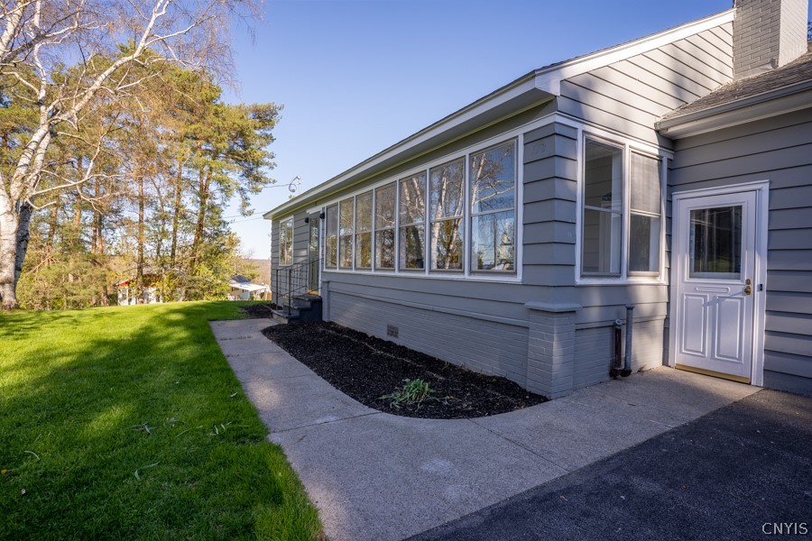 172 Hinman Road German Flatts, NY 13407 - Photo 10 of 42