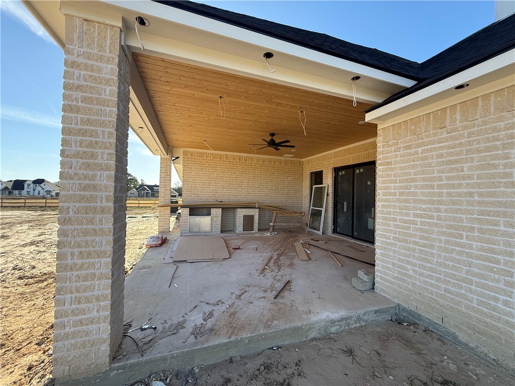 7822 Mathis Crk Drive Bryan, TX 77808 - Photo 15 of 20 a view of a back yard of the building