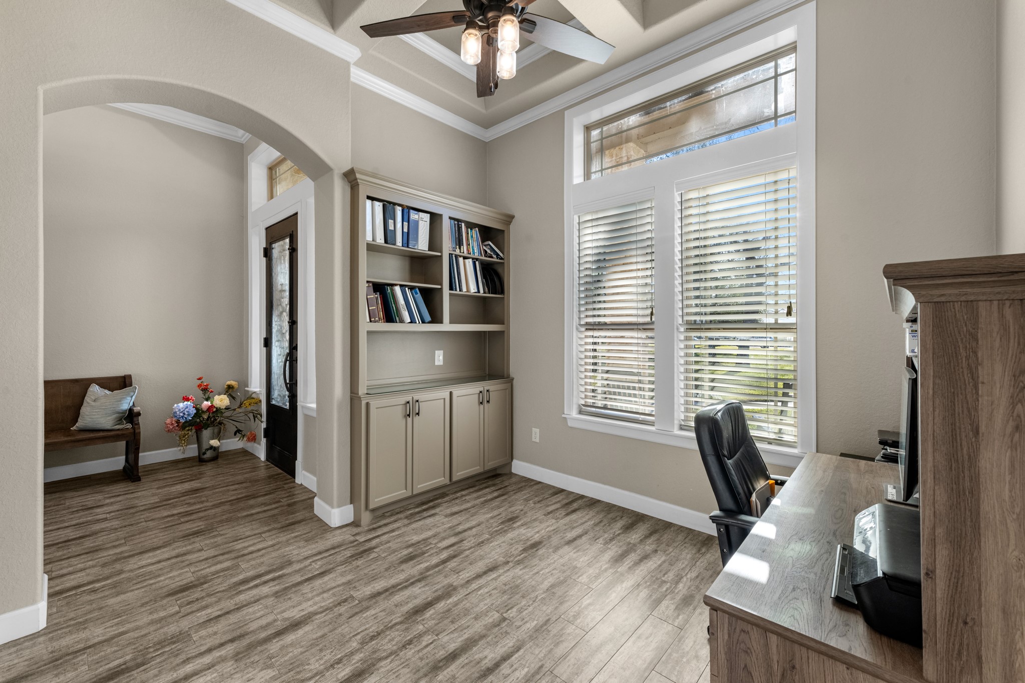 726 Stallion Circle Angleton, TX 77515 - Photo 11 of 50