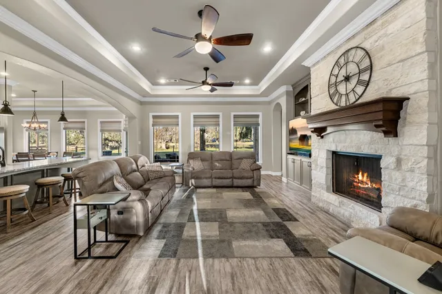 $699,000 | 726 Stallion Circle, Angleton, TX 77515