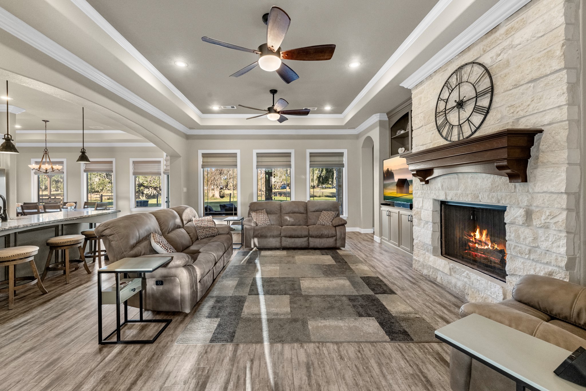 726 Stallion Circle Angleton, TX 77515 - Photo 12 of 50