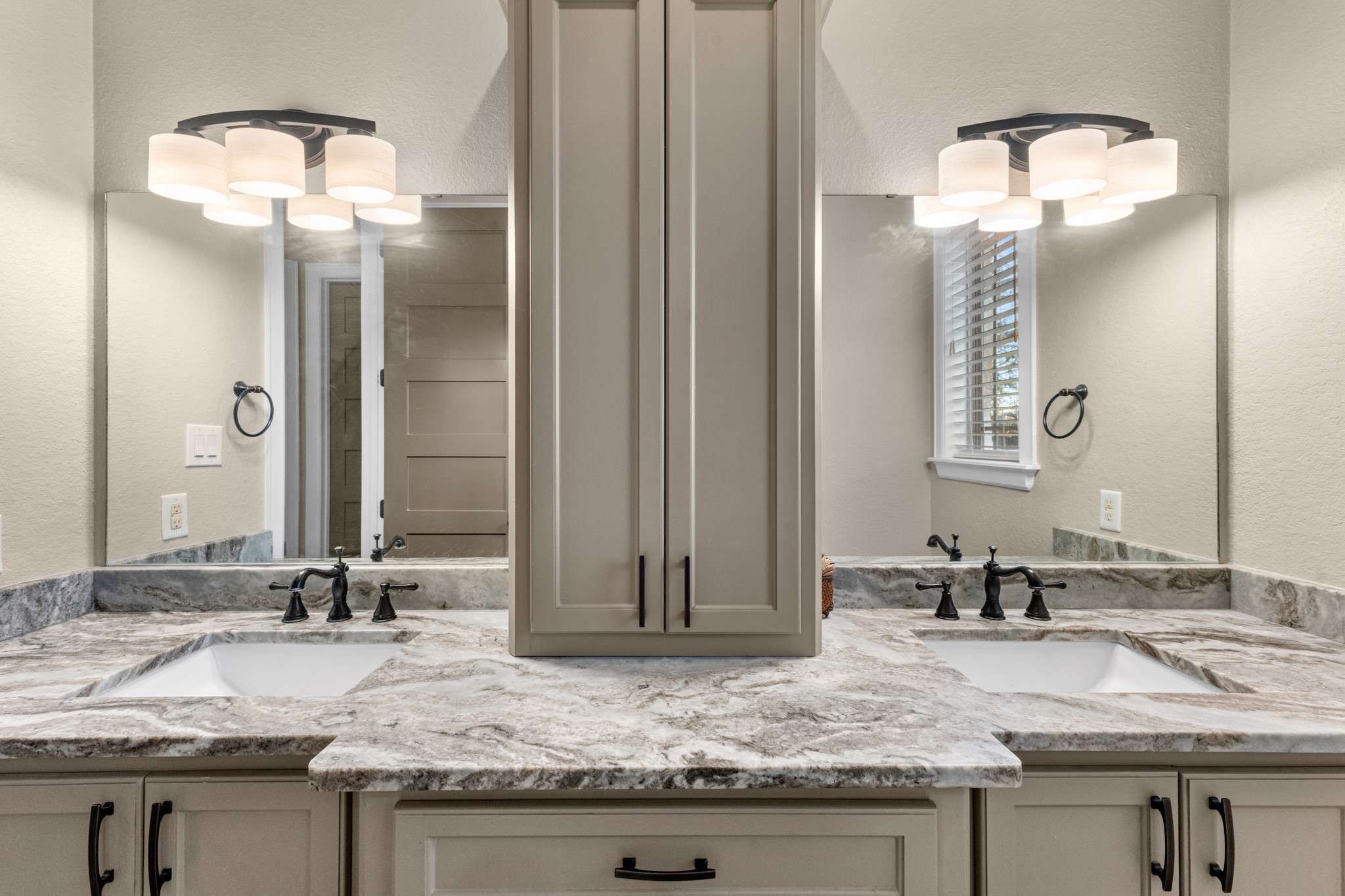 726 Stallion Circle Angleton, TX 77515 - Photo 44 of 50