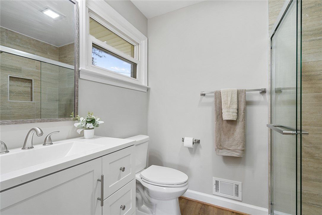 2025 Sheldon Drive Anderson, SC 29621 - Photo 16 of 22 Primary Bathroom