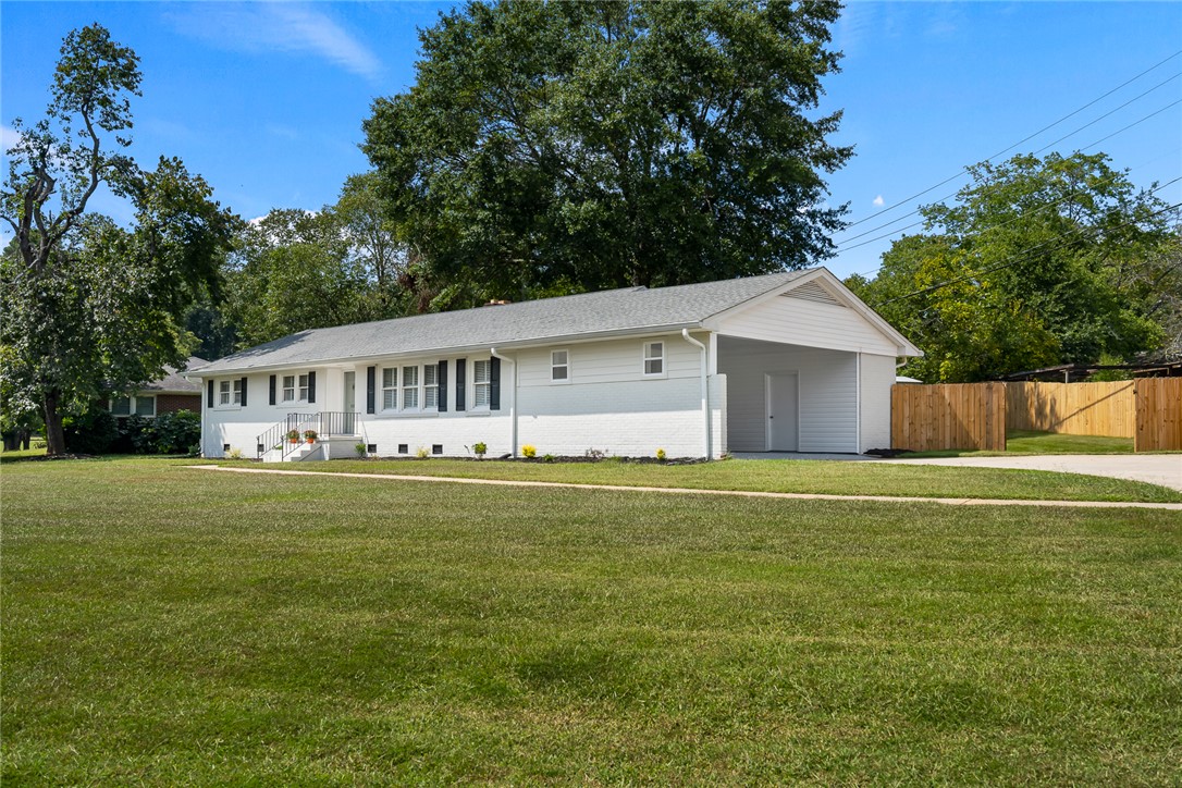 2025 Sheldon Drive Anderson, SC 29621 - Photo 2 of 22