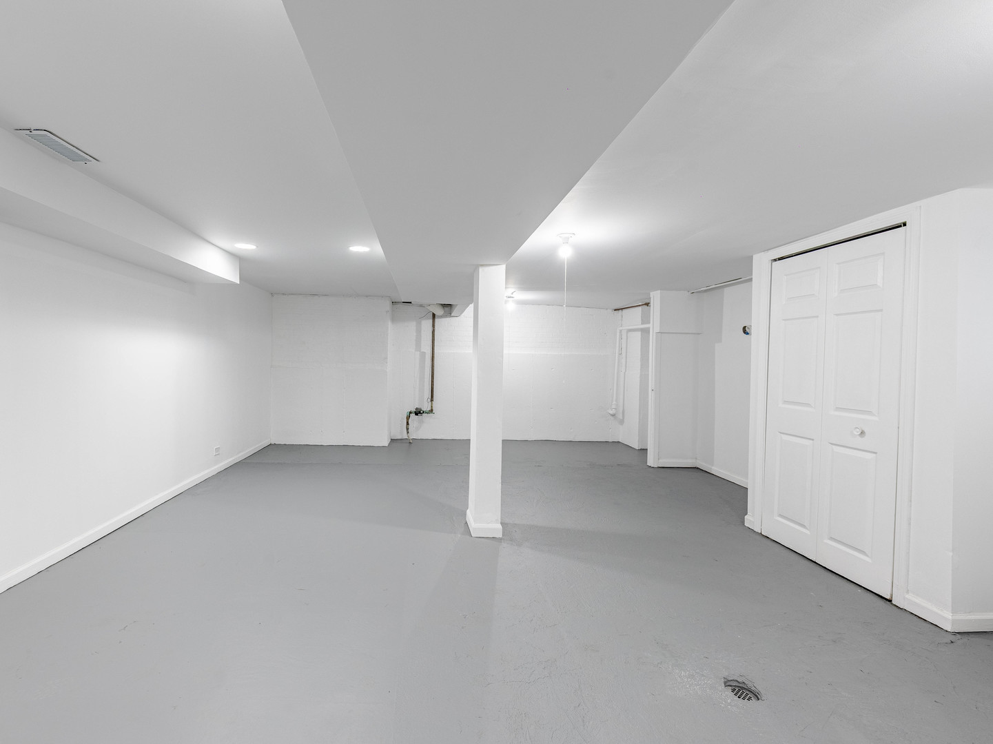 7028 South Honore Street Chicago, IL 60636 - Photo 17 of 18 a view of empty room