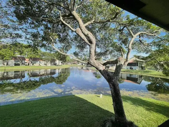 $3,000 | 10656 Tropic Palm Avenue, Unit 202, Boynton Beach, FL 33437