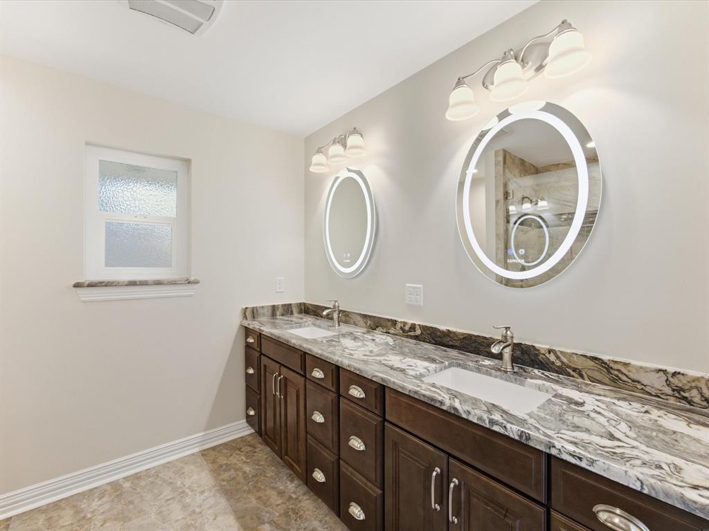 3717 Myrtle Springs Road Benbrook, TX 76116 - Photo 24 of 40 2nd primary bath