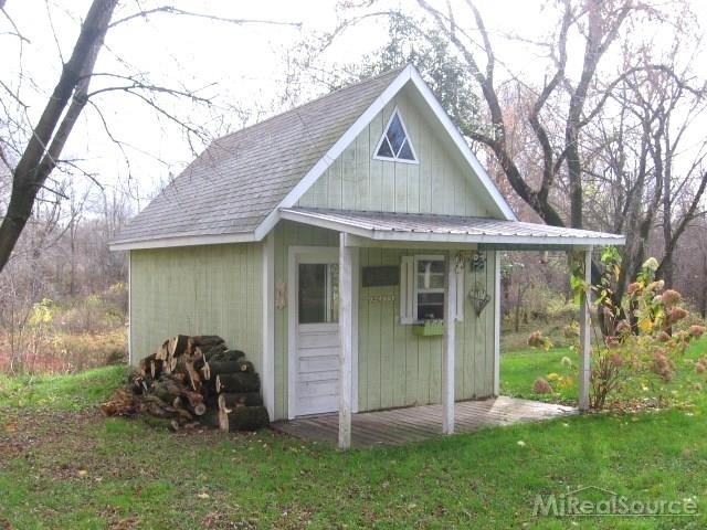 4220 Burns Line Road Croswell, MI 48422 - Photo 22 of 26 31219670-21.JPG