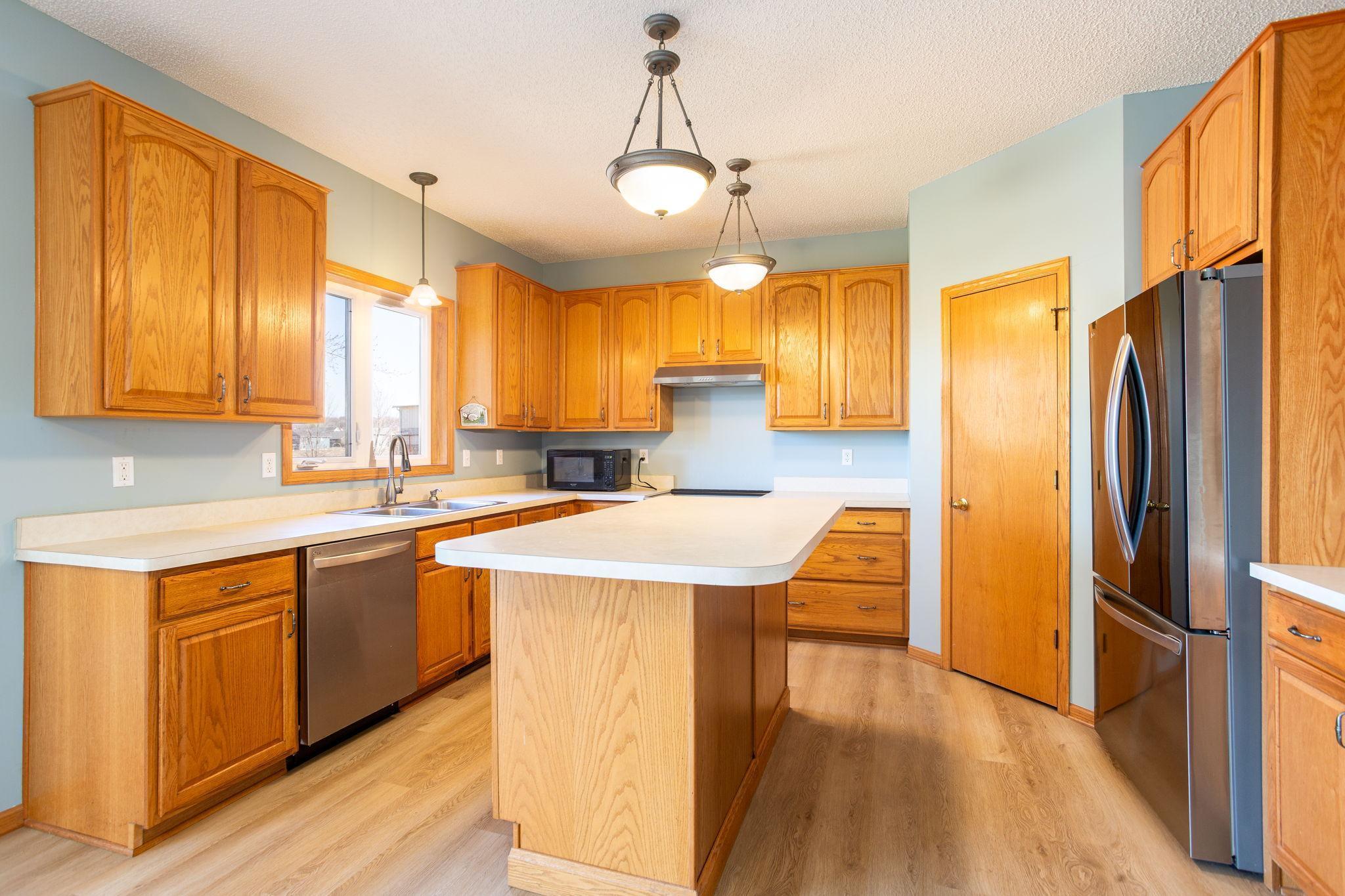 1612 County Road J Hammond, WI 54015 - Photo 12 of 64