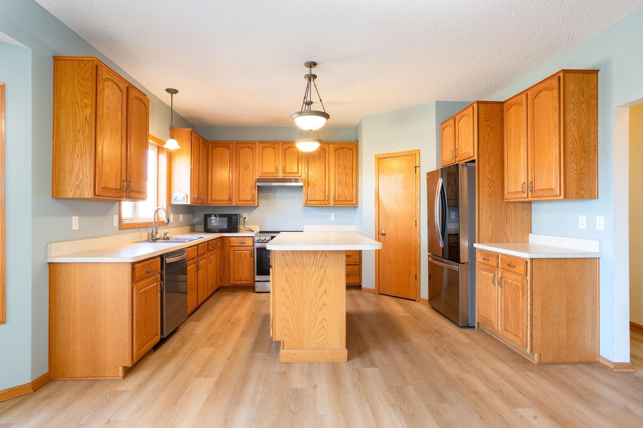 1612 County Road J Hammond, WI 54015 - Photo 10 of 64