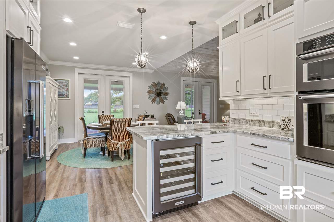 12665 County Road 55 Foley, AL 36535 - Photo 8 of 23 Kitchen/Dining Area