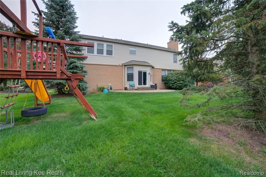 1788 Ring Neck Drive Rochester, MI 48307 - Photo 21 of 24 quiet and private backyard