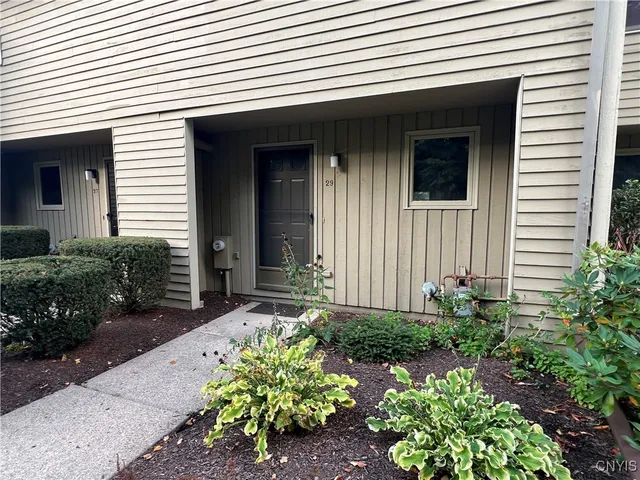 $1,600 | 29 Hillside Avenue, Oswego, NY 13126