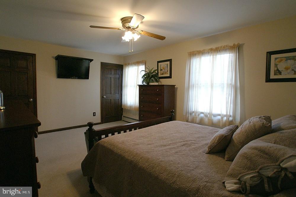 751 Groveville Road Hamilton, NJ 08620 - Photo 22 of 46 Mater Bedroom