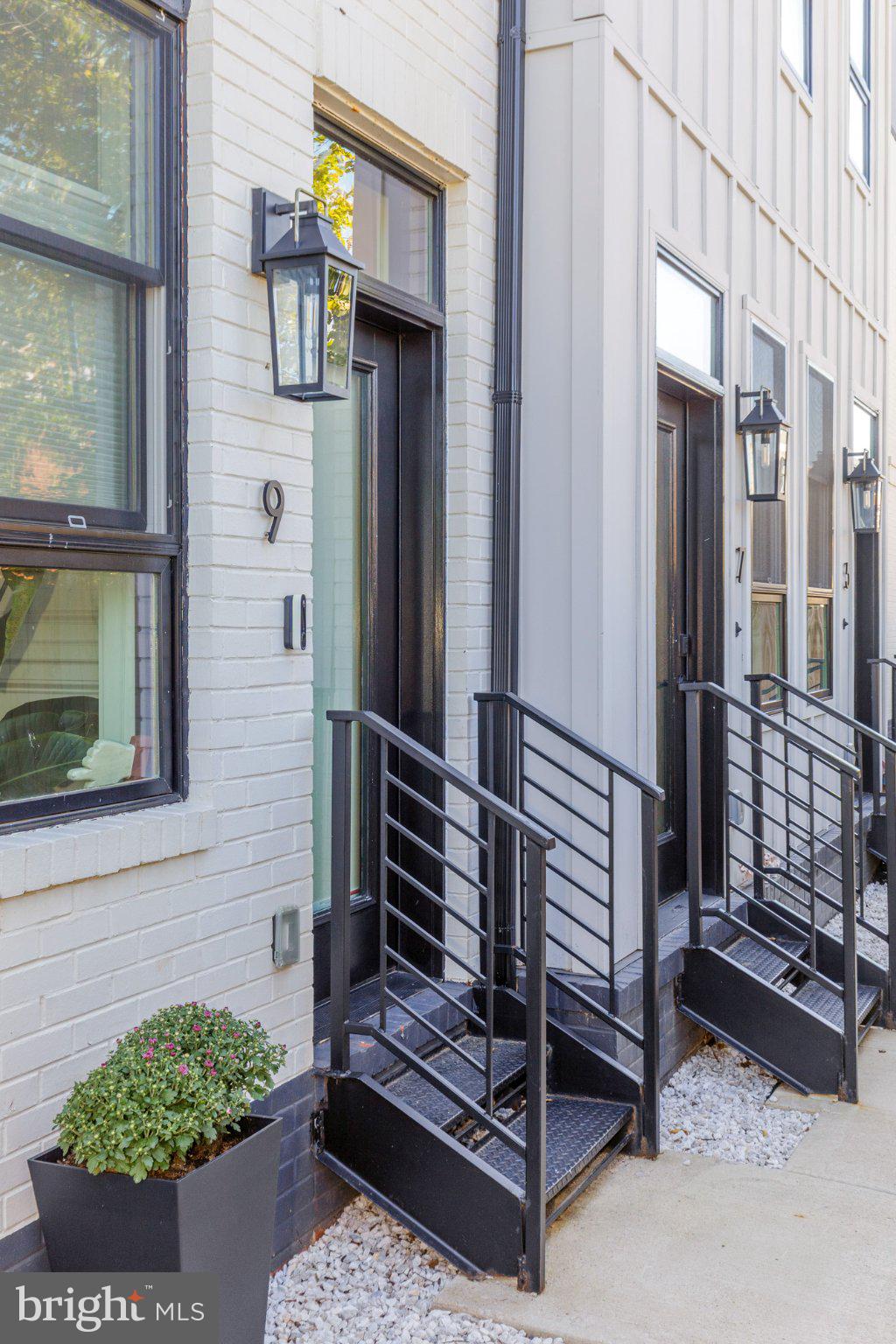 217 16th Street Northeast, Unit 9 Washington, DC 20002 - Photo 5 of 20 Welcome to Residence 9