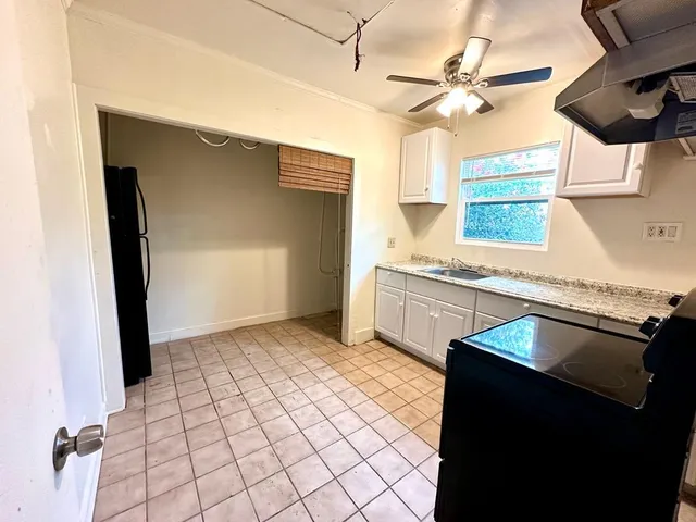 $1,800 | 2101 Ponce De Leon Avenue, West Palm Beach, FL 33407