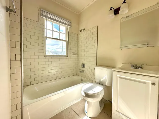 $1,800 | 2101 Ponce De Leon Avenue, West Palm Beach, FL 33407